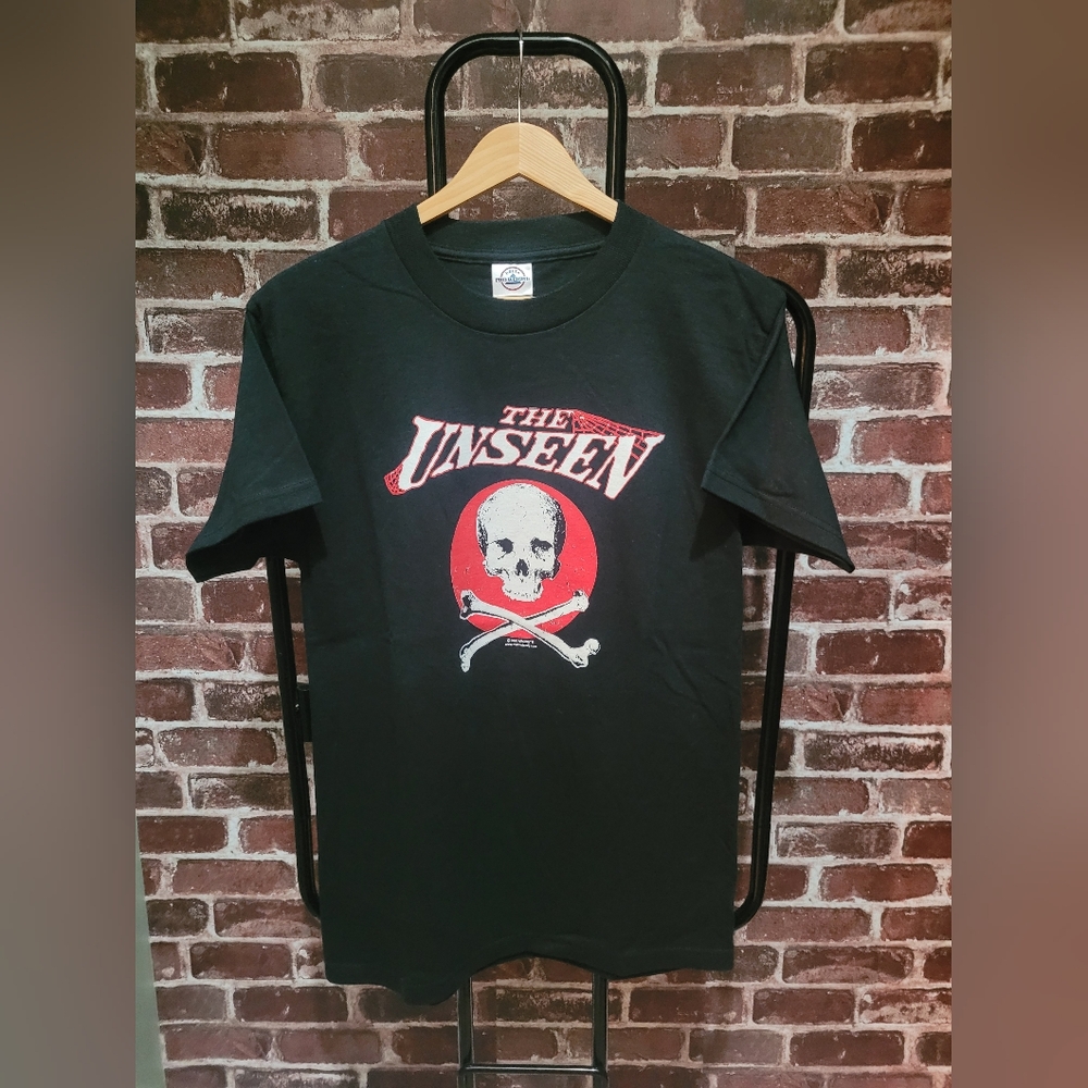The Unseen Tee